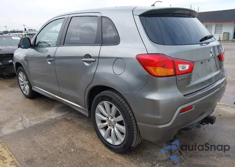 2011 Mitsubishi Outlander Sport Se z USA, uszkodzony, nr VIN JA4AP4AU5BZ004725
